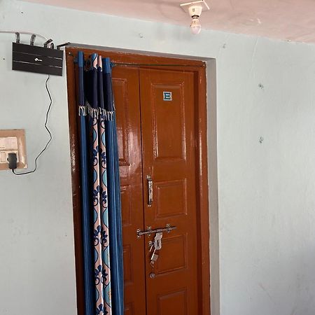 Ferienwohnung Uman Garden House Tiruvannāmalai Exterior foto